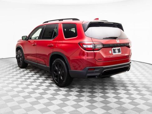 Certified 2026 Honda Pilot Black Edition image 4