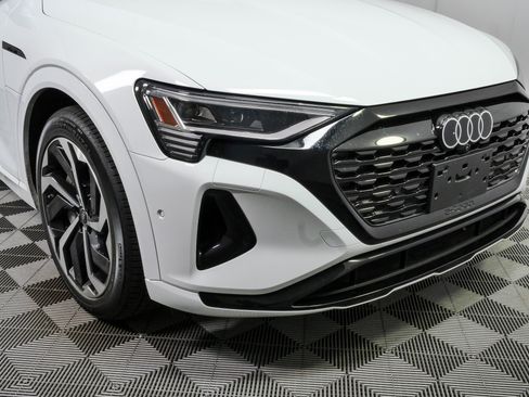 Certified 2024 Audi Q8 e-tron Prestige w/ Prestige Package AWD/4WD image 14