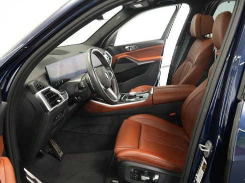 Used 2025 BMW X5 M60i AWD/4WD image 30