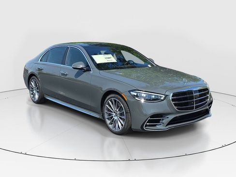 New 2026 Mercedes-Benz S 580 4MATIC Sedan image 3