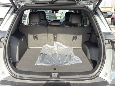 New 2026 Chevrolet Equinox LT w/ Convenience Package II image 24