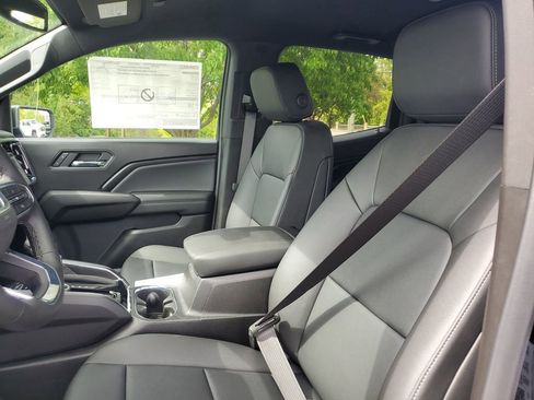 New 2025 GMC Canyon Elevation w/ Convenience Package image 15