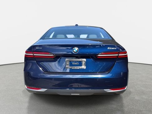 Used 2026 BMW 530i xDrive AWD/4WD image 4