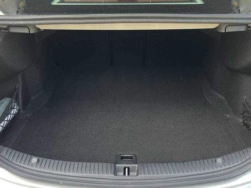 Used 2017 Mercedes-Benz C 300 4MATIC Sedan image 47