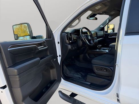 Used 2023 Chevrolet Silverado 1500 RST w/ Rally Edition image 18