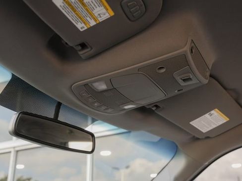 Used 2015 Ford F150 Lariat image 26