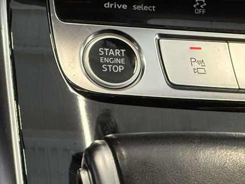 Used 2021 Audi Q8 Prestige AWD/4WD image 26