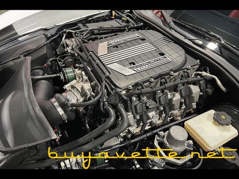 Used 2016 Chevrolet Corvette Z06 w/ 3LZ Preferred Equipment Group image 24