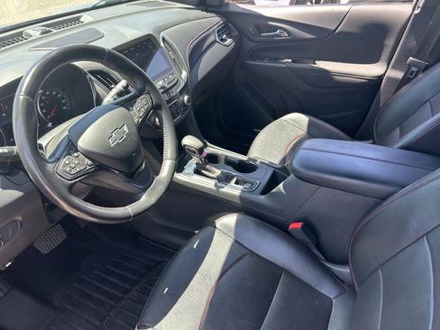 Used 2022 Chevrolet Equinox RS w/ RS Leather Package FWD image 9