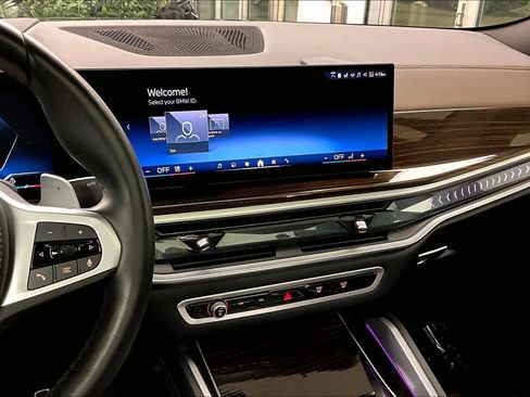 Used 2025 BMW X6 xDrive40i image 6