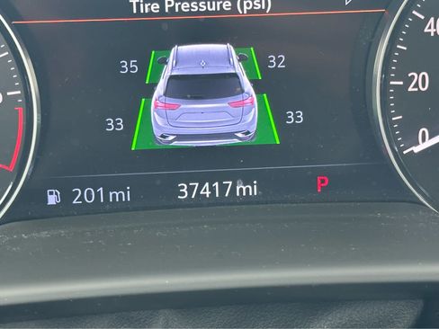 Used 2023 Buick Envision Essence w/ Sport Touring Package AWD/4WD image 15