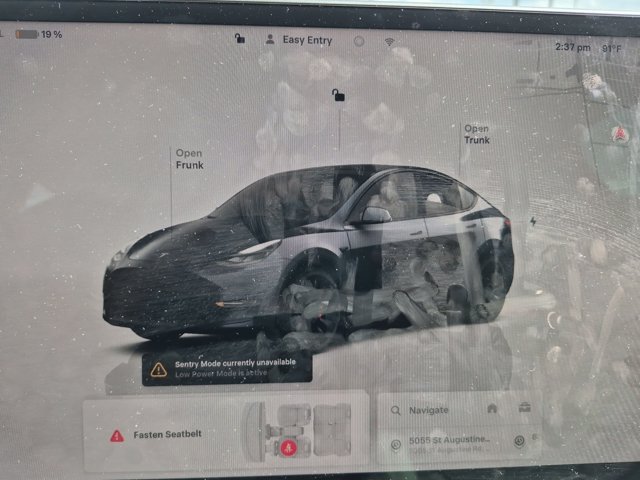 Used 2023 Tesla Model Y Performance AWD/4WD image 15