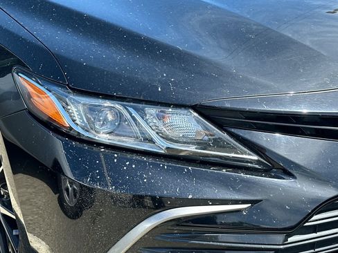 Used 2021 Toyota Camry LE FWD image 14