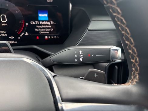 Used 2024 GMC Acadia AT4 w/ Super Cruise Package image 24