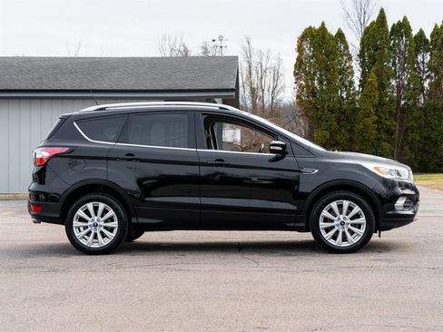 Used 2018 Ford Escape Titanium image 4
