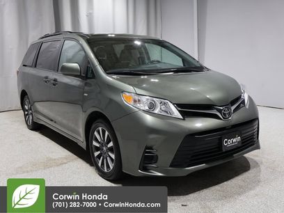 Used 2018 Toyota Sienna LE