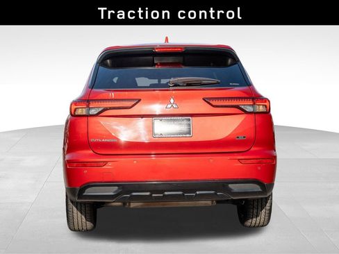 Used 2023 Mitsubishi Outlander SE Black Edition image 5