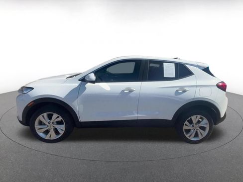 Used 2026 Buick Encore GX Preferred AWD/4WD image 9