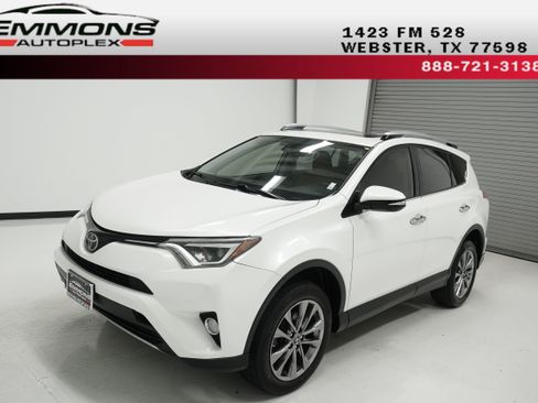 Used 2018 Toyota RAV4 Limited FWD image 1