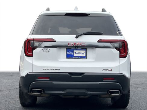 Used 2022 GMC Acadia AT4 w/ Technology Package image 28