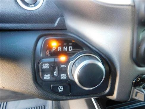 Used 2020 RAM 1500 Big Horn AWD/4WD image 11