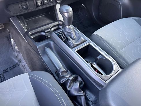 Used 2020 Toyota Tacoma TRD Sport w/ Blackout Package image 19