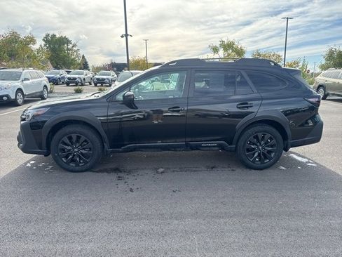 Used 2023 Subaru Outback Onyx Edition image 6