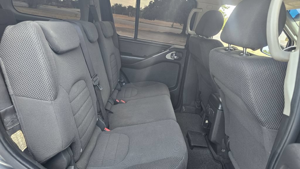 Used 2006 Nissan Pathfinder S RWD image 9