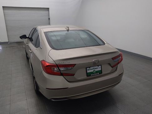 Used 2020 Honda Accord EX image 6