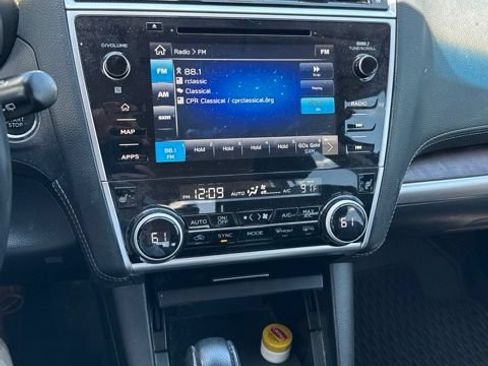 Used 2018 Subaru Outback 3.6R Limited AWD/4WD image 4