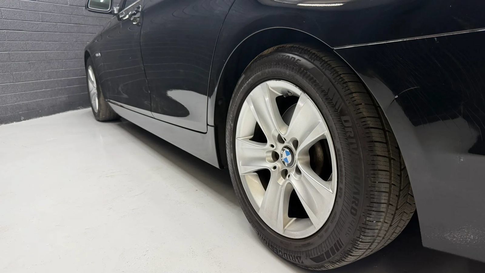 Used 2013 BMW 528i Sedan RWD image 6