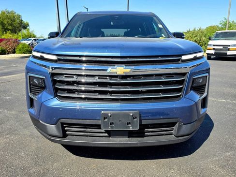 Used 2026 Chevrolet Traverse LT AWD/4WD image 8