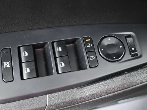 Used 2026 Kia Sportage LX FWD image 25