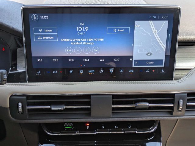 Certified 2024 Lincoln Corsair FWD w/ Equipment Group 101A image 18