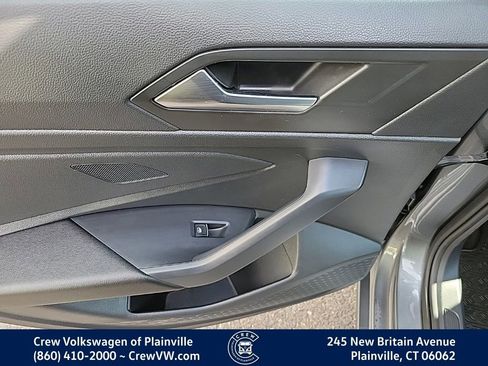 Certified 2022 Volkswagen Jetta SE image 51
