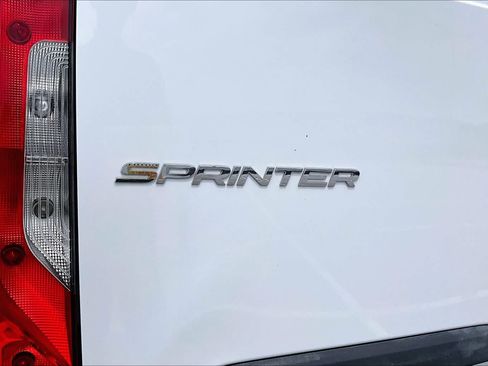 Used 2025 Mercedes-Benz Sprinter 2500 image 33