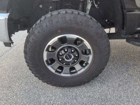 Used 2024 Ford F250 Lariat w/ Tremor Off-Road Package image 2