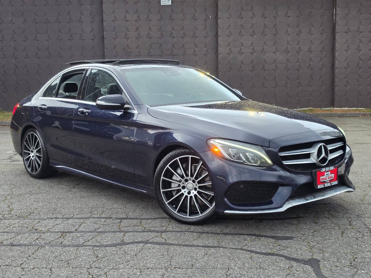 Used 2015 Mercedes-Benz C 300 Sedan image 3