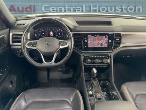 Used 2020 Volkswagen Atlas Cross Sport SEL Premium image 27