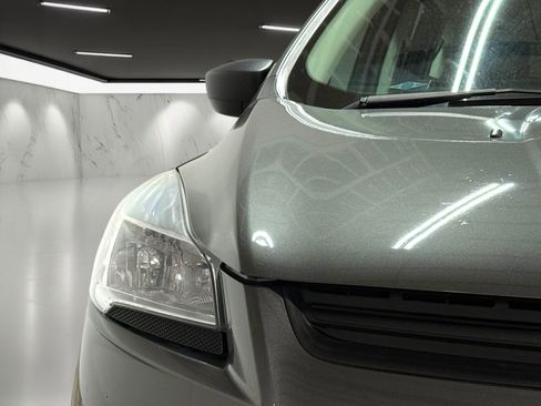 Used 2014 Ford Escape S image 9