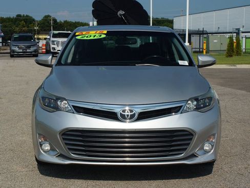 Used 2013 Toyota Avalon Limited FWD image 17