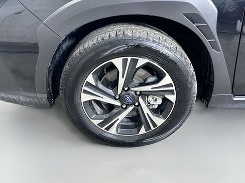 Used 2024 Subaru Crosstrek 2.0i Premium image 8