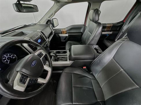 Used 2019 Ford F150 Lariat image 11
