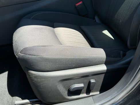 Used 2024 Nissan Altima 2.5 SV FWD image 22