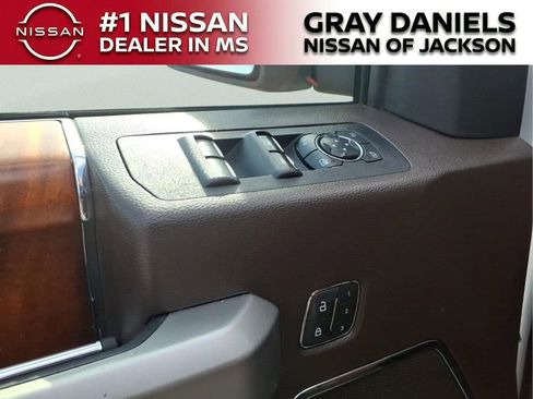Used 2018 Ford F150 King Ranch w/ Equipment Group 601A Luxury AWD/4WD image 11