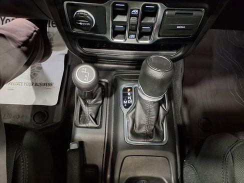 Certified 2023 Jeep Wrangler Unlimited Sport w/ Sun And Sound Package AWD/4WD image 23