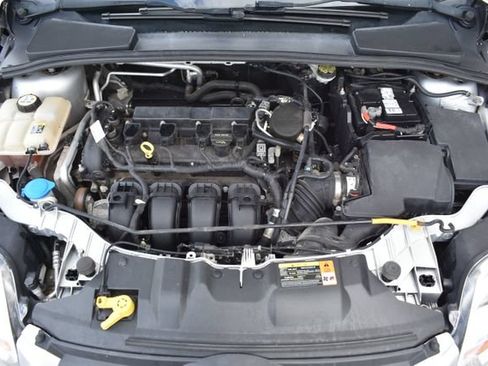 Used 2012 Ford Focus SE FWD image 39