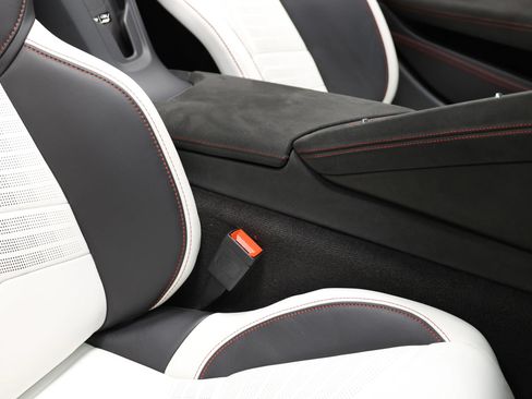 Used 2023 Chevrolet Corvette Stingray Premium Cpe w/ Z51 Performance Package RWD image 90