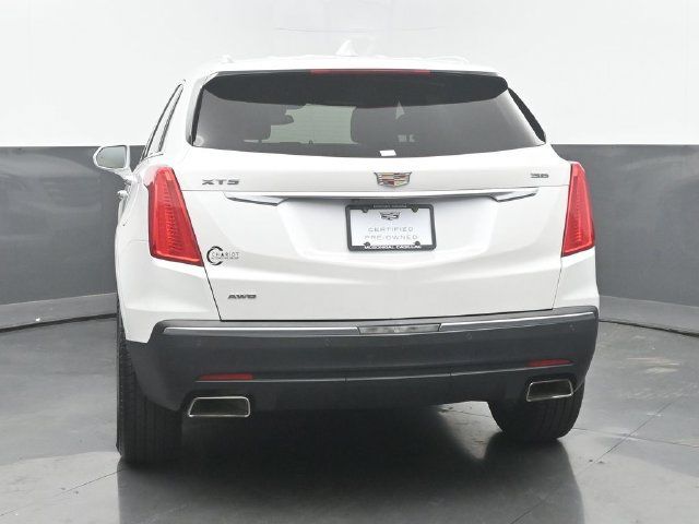 Used 2017 Cadillac XT5 Luxury w/ Driver Awareness Package AWD/4WD image 5