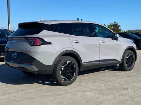 New 2026 Kia Sportage S image 3